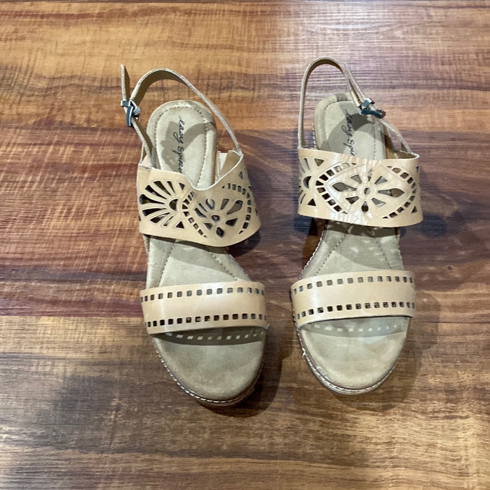 Easy Spirit - Kristina Sandal - Natural Tan - Size 10M